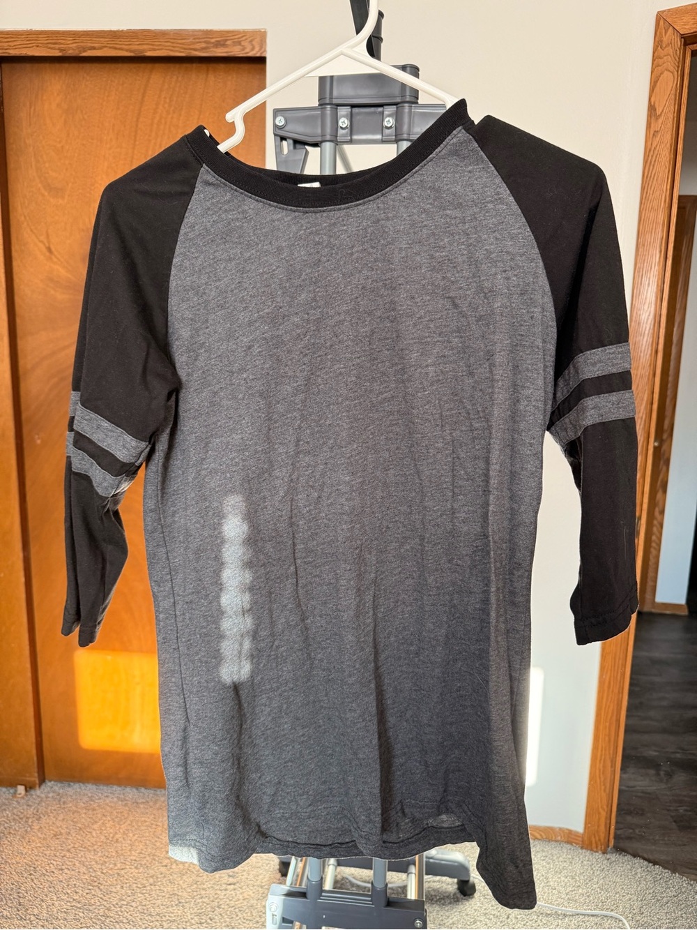 Women’s Heather Gray and Black Baseball Tee